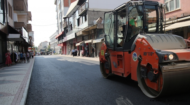 Büyükşehir asfalt ekipleri Karasu’da