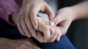  Ebeveynlerdeki Parkinson, çocuğun psikolojisini nasıl etkiler?