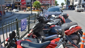 5 NOKTADA ÜCRETSİZ MOTOSİKLET PARK ALANI DÜZENLENDİ