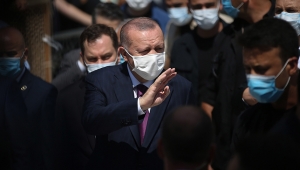 Cumhurbaşkanı Erdoğan, Cuma namazını Eyüp Sultan Camisi'nde kıldı