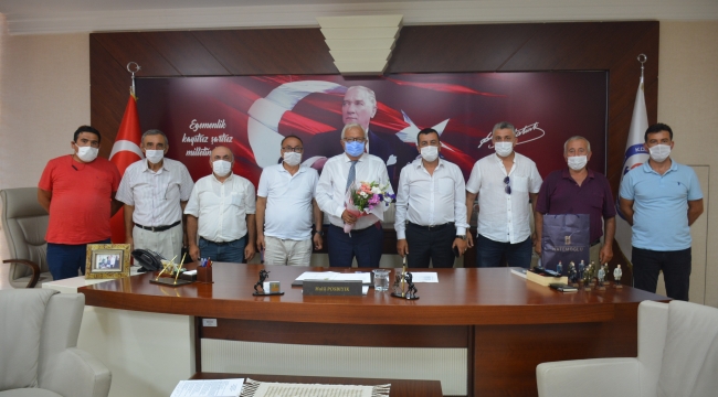 FINDIK ÜRETİCİLERİ BAŞKAN POSBIYIK’I ZİYARET ETTİ