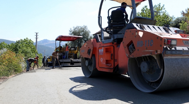 Geyve’nin iki mahallesinde daha beton yol tamam