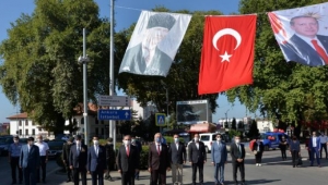 HENDEK´TE ZAFER BAYRAMI TÖRENİ DÜZENLENDİ