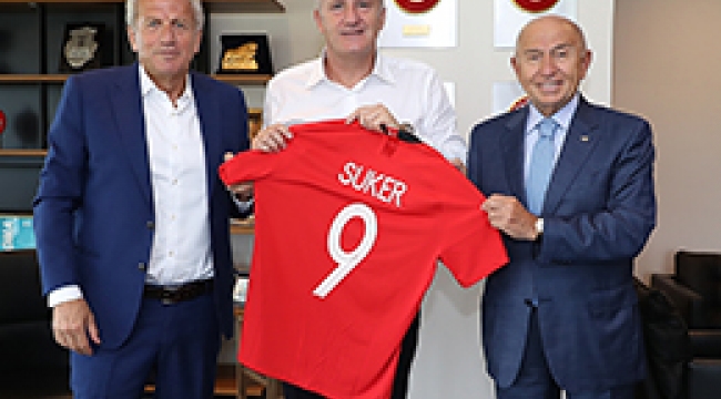  Hırvatistan Futbol Federasyonu Başkanı Suker'den Özdemir'e ziyaret