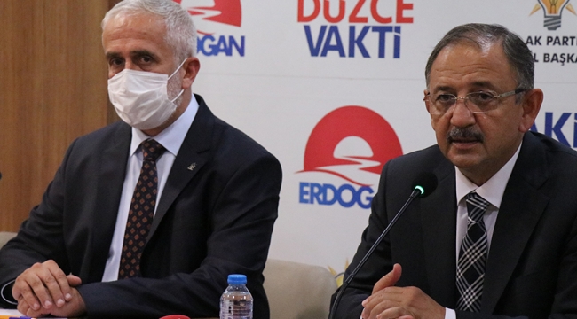 AK Parti Genel Başkan Yardımcısı Mehmet Özhaseki, Düzce İl Başkanlığını ziyaret etti.