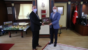 BAŞKAN METİN, CEZAYİR BÜYÜKELÇİSİNİ KABUL ETTİ..