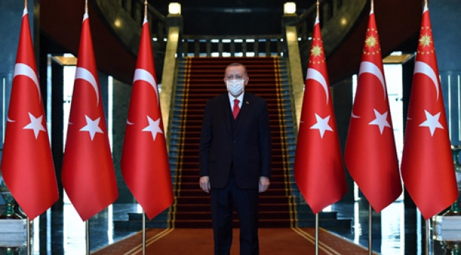 Cumhurbaşkanı Erdoğan, Cumhurbaşkanlığı Külliyesinde tebrikleri kabul etti