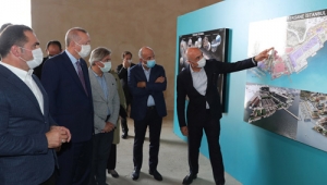 Cumhurbaşkanı Erdoğan, Tersane İstanbul’da incelemelerde bulundu