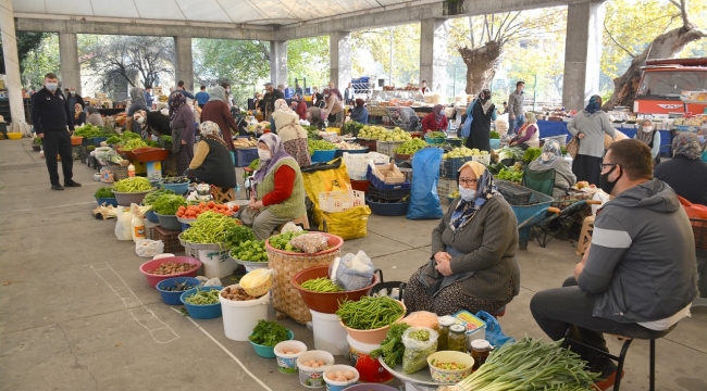 İstasyon pazarı yeni yerinde...