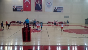 Melikgazi Belediyespor voleybol takımı yine galip geldi