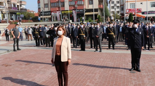 Safranbolu'da Cumhuriyet Bayramı Çelenk Sunma Töreni İle Başladı