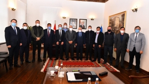 BAŞKAN ZORLUOĞLU MUHTARLARI AĞIRLIYOR