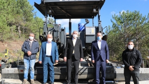 Beton yol çalışmaları Geyve’de sürüyor