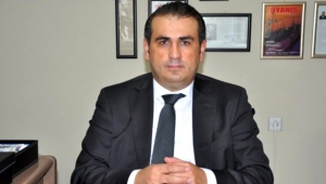 BÜLENT ECEVİT, İLKELİ VE DÜRÜST SİYASETİN SİMGESİDİR!