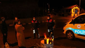 Başkan Köse Kısıtlamada Görev Yapan Polisleri Ziyaret Etti