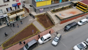 Belediye, PTT binasına çevre düzenlemesi yaptı