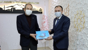 KAYSERİ'DE TOBB’A BAĞLI ODA/BORSA’DAN EĞİTİME TABLET DESTEĞİ
