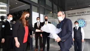 Koronayı yenen Ömer Gülsoy görevine başladı