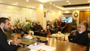ÖZ GIDA YÖNETİMİNDEN BAŞKAN AK'A TEBRİK ZİYARETİ