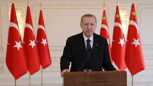 Ulaşım projelerini, bir ülkenin gelişmesinin ve kalkınmasının temel altyapısı olarak görüyoruz