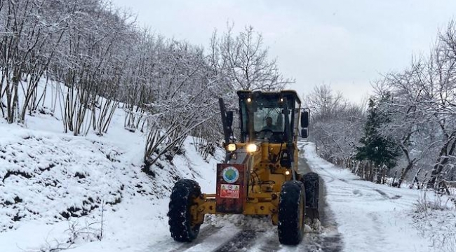 Hendek de yollar kapanmasın diye ekipler teyakkuzda
