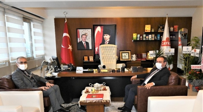 RTEÜ Rektörü Karaman, Yusuf Ziya Alim'i ziyaret etti