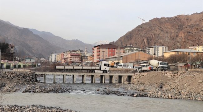 Yusufeli Belediyesi'nden ilçeye yeni bir köprü...