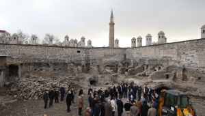 500 yıllık tarihi Gön Hanı yeniden canlanıyor 