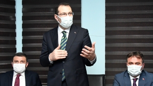 Ali İhsan Yavuz, Gümüşhane İl Başkanlığında basın mensuplarıyla bir araya geldi.