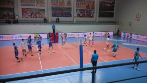 Melikgazi Voleybol deplasmanda Halkbank'ı 3-1 yendi