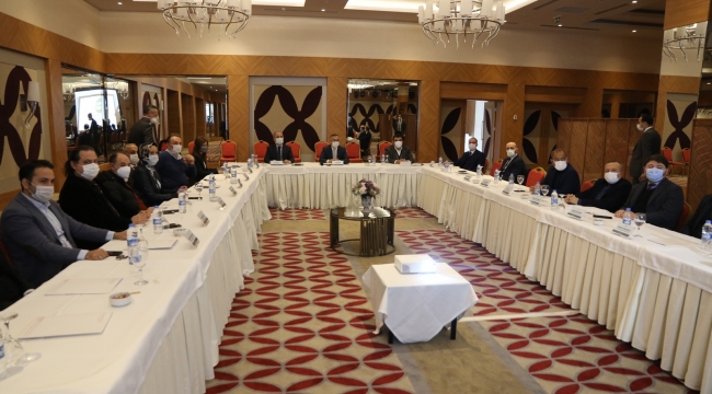 Rize Belediyesi tarafından düzenlenen konferansta şehrin gastronomisi konuşuldu