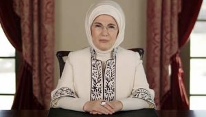 Emine Erdoğan, 8 Mart Dünya Kadınlar Günü dolayısıyla düzenlenen Üreten Kadınlar Zirvesi’ne katıldı