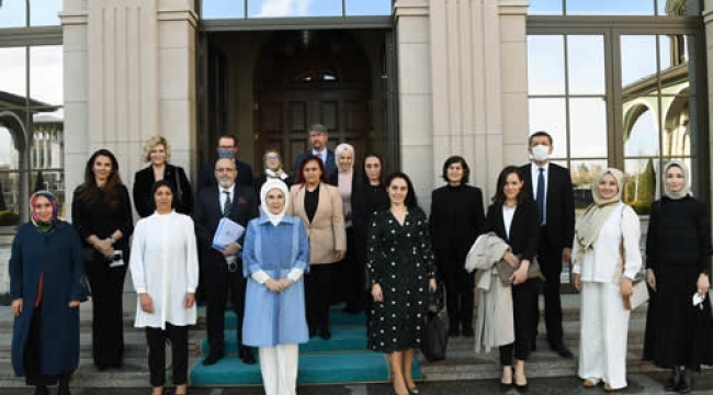 Emine Erdoğan, özel gereksinimli çocukların anneleriyle bir araya geldi