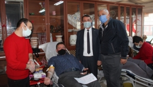İsmail Gündoğdu, kan bağışı kampanyasına destek verdi