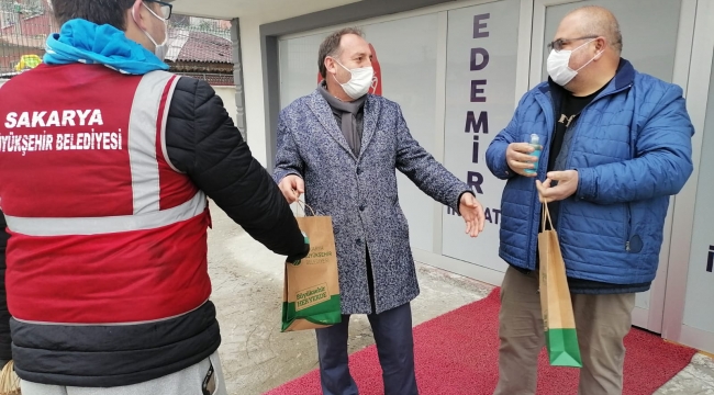 Maske kullanımı salgının bulaşma riskini azaltıyor