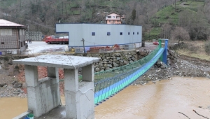 ÖRNEKKÖY'E ÖRNEK ASMA KÖPRÜ YENİDEN YAPILDI