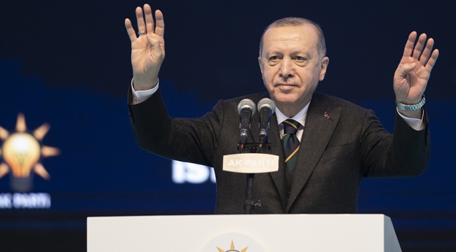 Recep Tayyip Erdoğan,yeniden AK Parti Genel Başkan seçildi