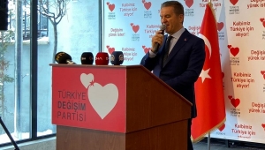 Türkiye Değişim Partisi Genel Başkanı Mustafa Sarıgül, parti genel merkezinde kurucular kurulu toplantısı gerçekleştirdi