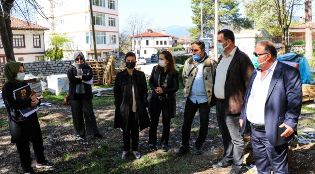 Elif Köse, sosyal tesis inşaatında incelemelerde bulundu