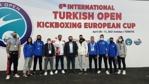 Kick Boks’ta Büyükşehirli sporcular kürsüde