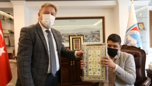 Palancıoğlu makamını otizmli Eren'e bıraktı