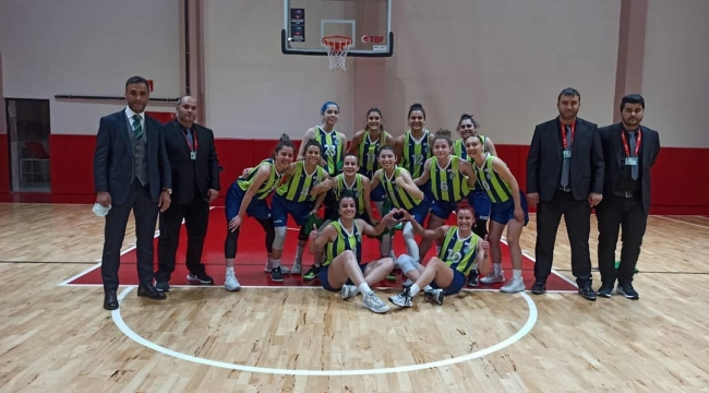 RİZE BELEDİYESPOR KADIN BASKETBOL TAKIMI 3'TE 3 YAPTI