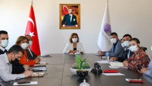 Yeni Salonda İlk Toplantı