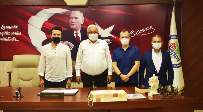 Kdz. Ereğli Veteran Futbol Takımı Başkanı Halil Posbıyık’ı ziyaret etti.