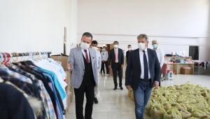 “MELİKGAZİ KIYAFET EVİ” İHTİYAÇ SAHİPLERİNİ GİYDİRMEYE DEVAM EDİYOR