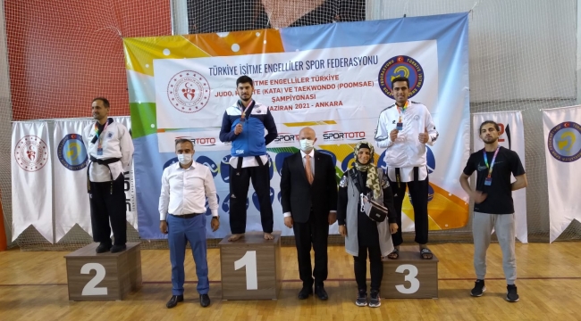 Melikgazi Taekwondo Takımı, takım halinde Türkiye Şampiyonu oldu