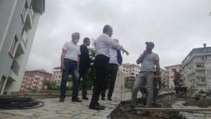 RİZE KALESİ’NİN YAYA YOLUNDA İKİNCİ ETAP YENİLEME ÇALIŞMASI BAŞLADI…
