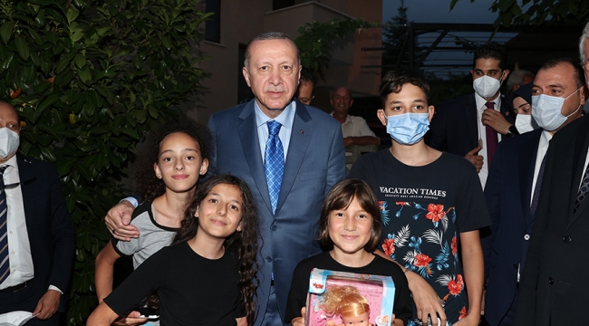 Cumhurbaşkanı Erdoğan, Sakarya'da vatandaşlarla sohbet etti