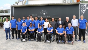 Elif Köse tekerlekli sandalye basketbol takımıyla buluştu