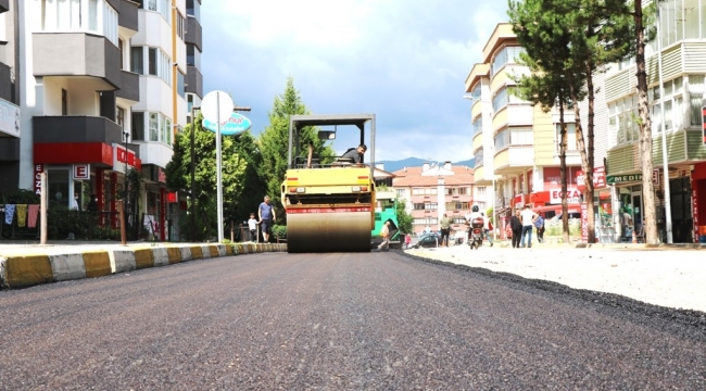 Hastane Sokağı Asfaltı Tamamlanıyor